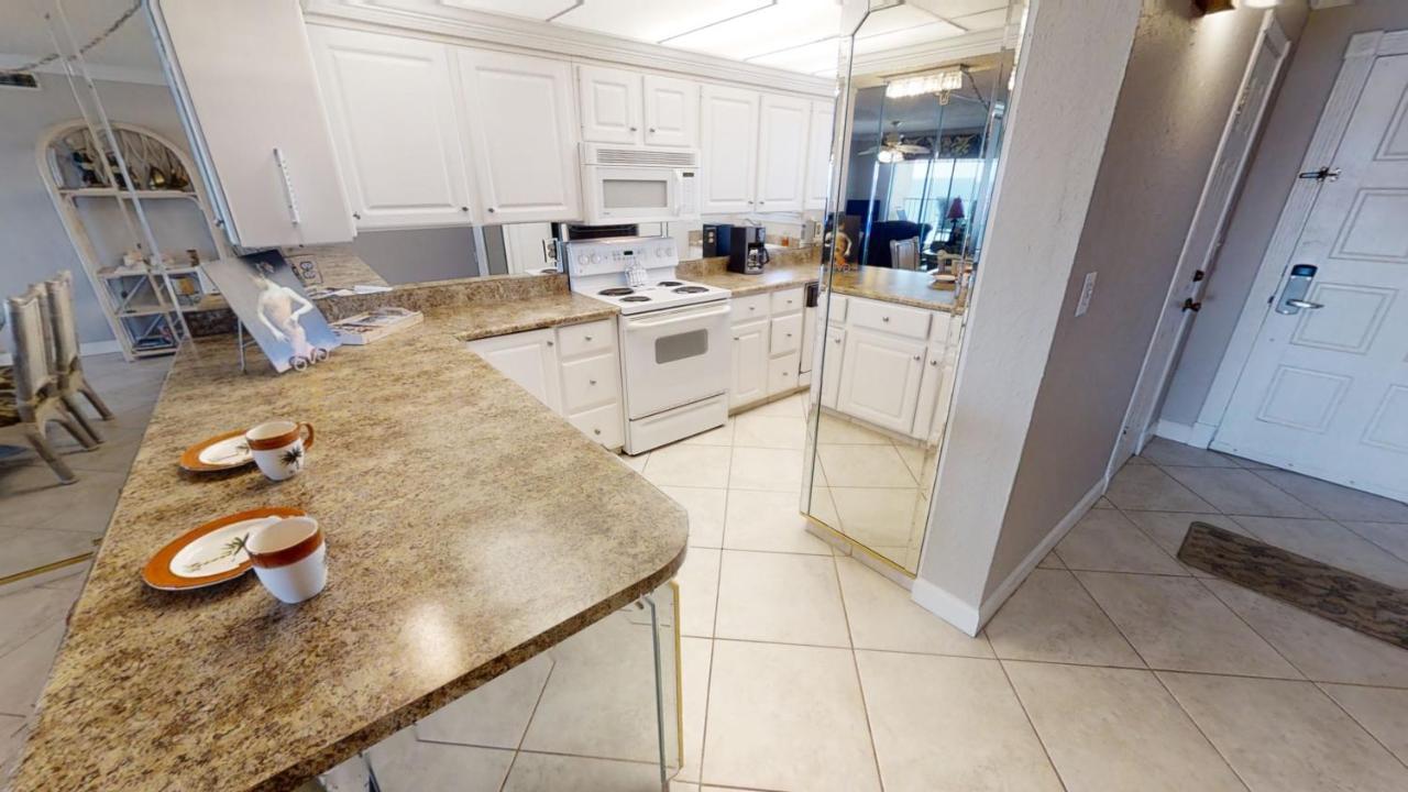 Holiday home Regency Towers 613